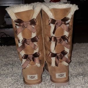 Triple Bailey Bow Uggs